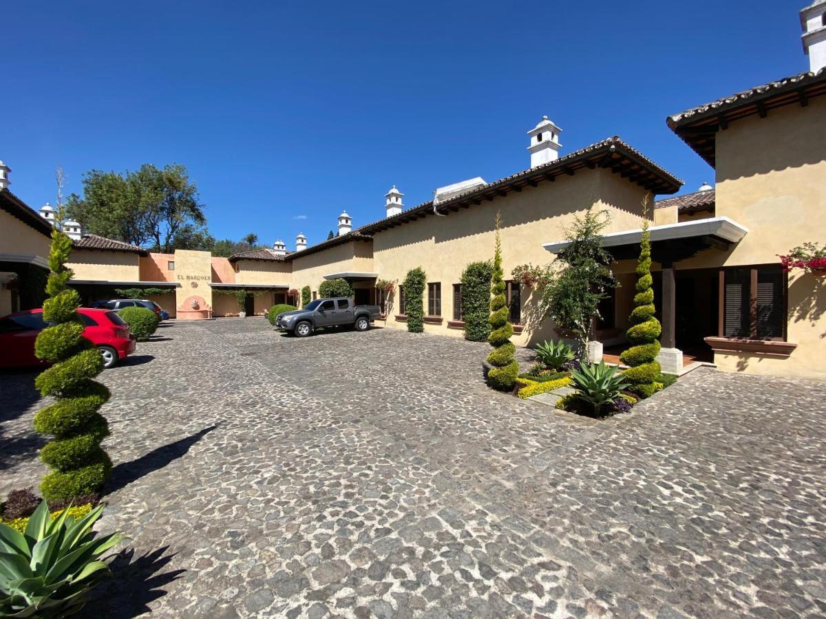 Suite Don Pedro: Hermoso Loft Con Parqueo Gratis! アンティグア・グアテマラ エクステリア 写真