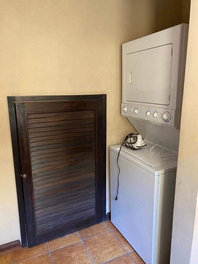 Suite Don Pedro: Hermoso Loft Con Parqueo Gratis! アンティグア・グアテマラ エクステリア 写真